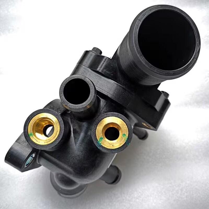 High quality Thermostat housing For Foton tunland E3 E5 E7 ISF2.8 engine