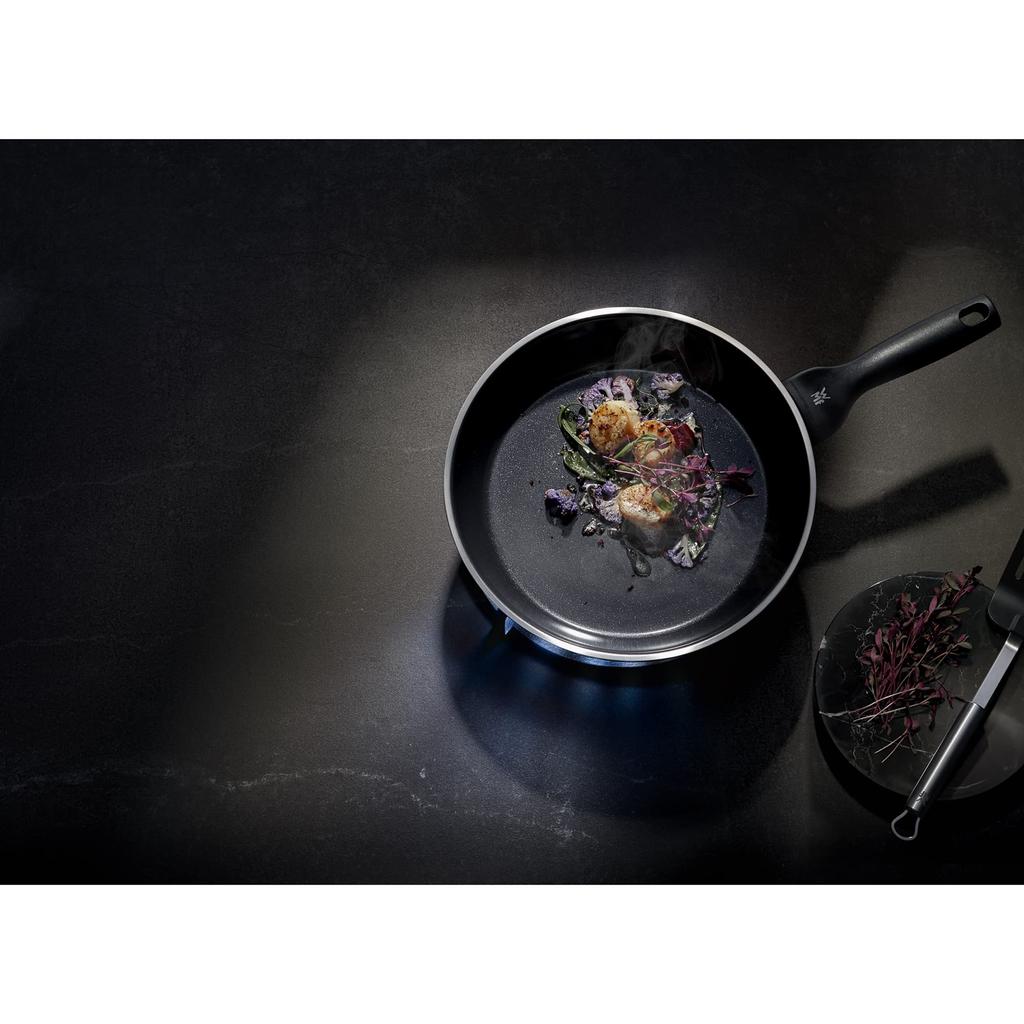 WMF Bratpfanne 20cm Keramikbeschichtung Induktion Gasherd Kompatibel Keine schädlichen Stoffe wie PFOA Profi Bratpfanne Edelstahl W0744206021 "CeraDur Pfanne"