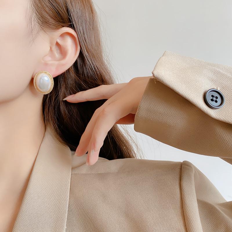 S925 Silver Needle Korean Pearl Earrings - 2020 Trendy Retro Style