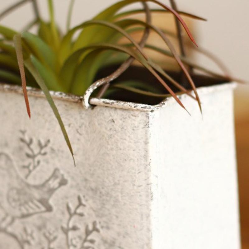 Kreative Handtaschen-Vase Retro Metallkunst Blumenkorb Elegante Pflanze Trockenblumen-Vase Heim-Schreibtisch Dekoration Schmuck Vasen