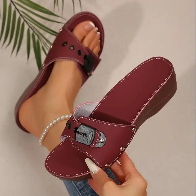 Fashion Women Platform Slippers 2025 Summer New Women Slip on Adjustable Belt Buckle Rivet Wedge Heel Sandals Female Casual Beach Shoes