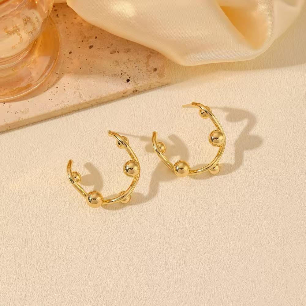 Fashion New Versatile Creative Geometric Ball C-shaped Stud Earrings Women's Earrings Direct Sales