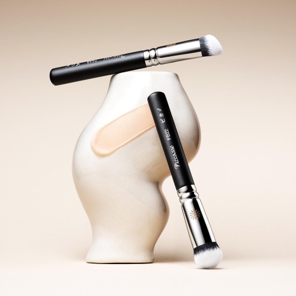 Piccasso Fb22 Base Master Foundation NONE