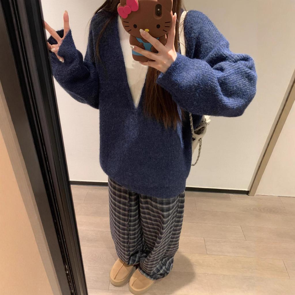 Fake Two-piece Pullover Sweater Women's Autumn and Winter New Lazy Wind Soft Waxy Crew Neck Knitted Sweater Top