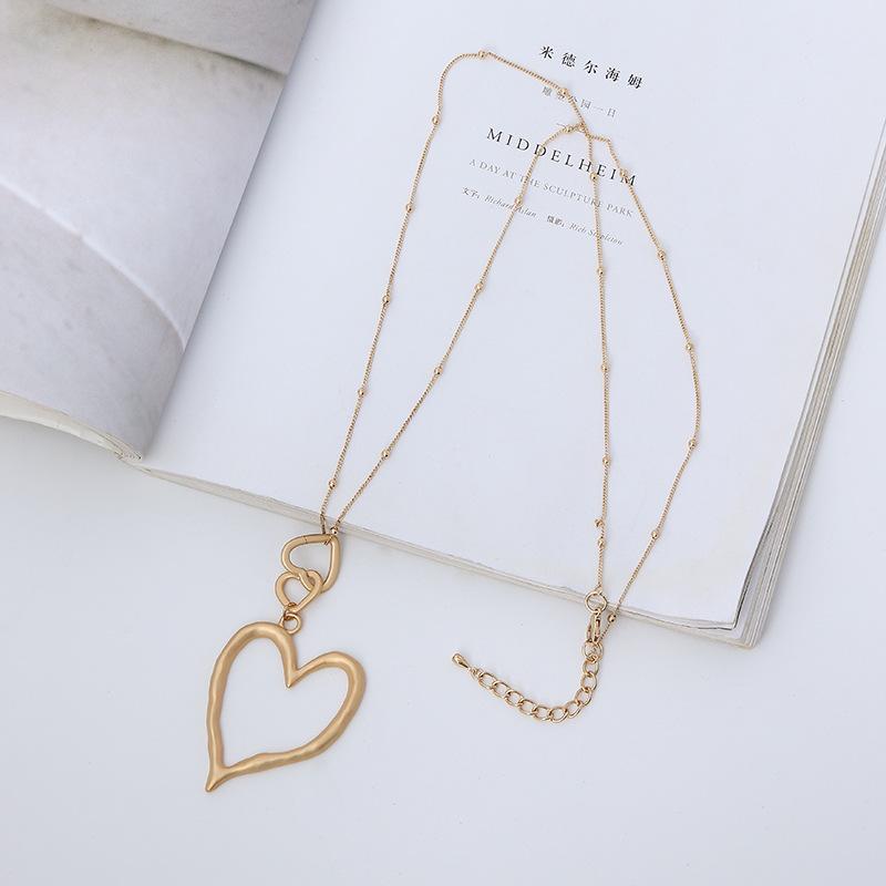 Necklace Fashion Love Heart Pendant Long Necklace Women'S Metal Sweater Chain