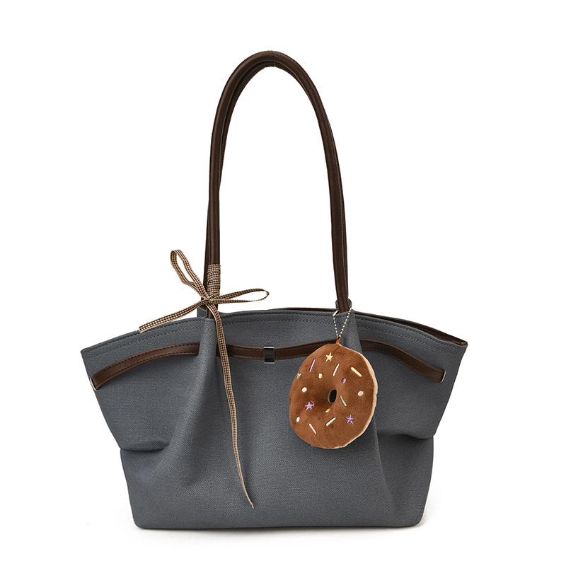 Large Capacity Pleated Bag Women's Autumn and Winter 2025 New Retro Niche Design Shoulder Underarm Bag Commuter Tote Bag