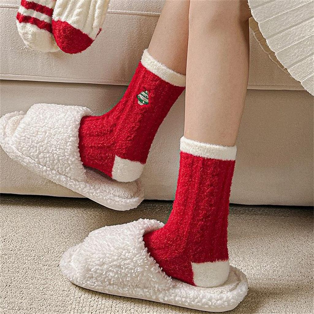 Coral Fleece Socks For Women In Winter, Thickened And Warm Red Christmas Socks With Added Fleece