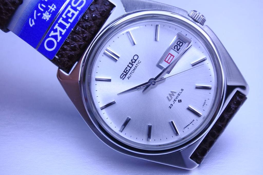 SEIKO Excellent mechanical model from the Suwa 1974 Lord Matic 23 jewels automatic Watch strap Excellent condition 5606-7000