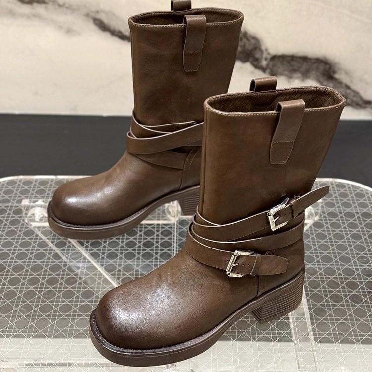 

Коричневые британские толстые мартинсы на высоком каблуке женские 2025 новая осень небольшие ботильоны на платформе 42 коричневый