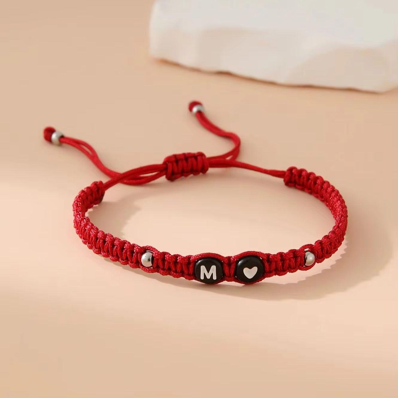 

26 Alphabet Initials Heart Bracelet Jewelry Handmade Collapsible A-Z Name Braided Bracelet Women Men Friendship Couple Gift A червоний