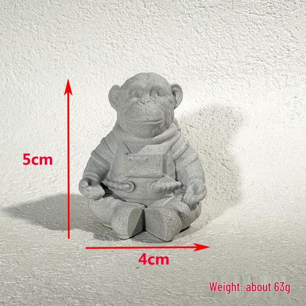 

Alien Stone Sculpture: Space Gorilla and Blue Stone Micro Landscape for Fish Tank