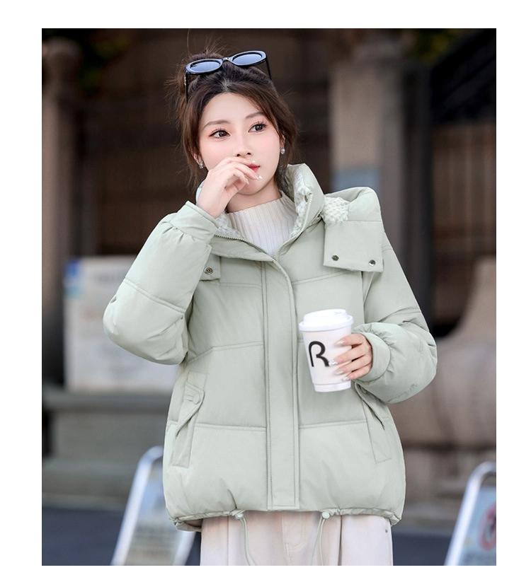 Women’s Short Detachable Hood Windproof Thicken Warm Winter Jacket