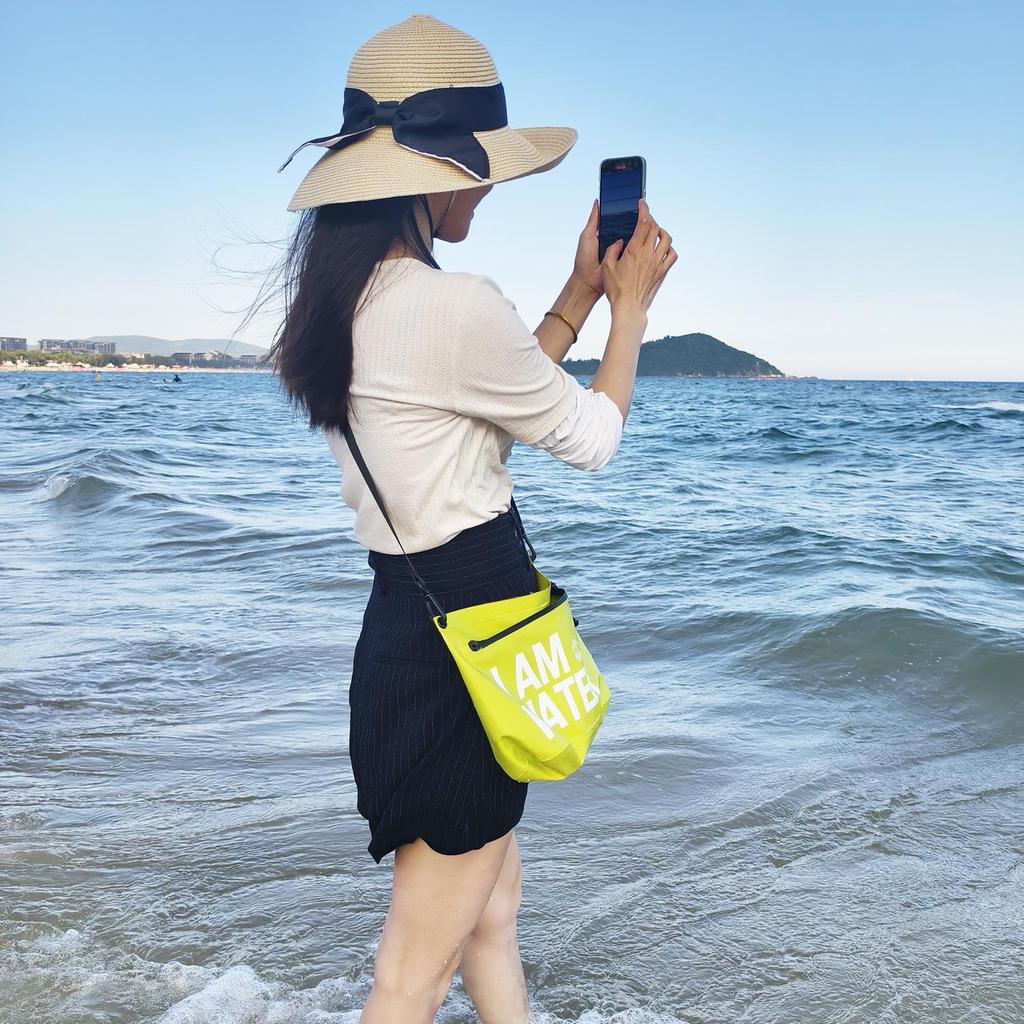 Borsa Monospalla Impermeabile IPX7 – Borsa da Viaggio e per Rafting Versatile per Articoli da Toeletta