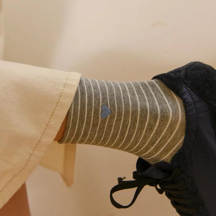 Dan Heart Embroidery Socks_KSO260148