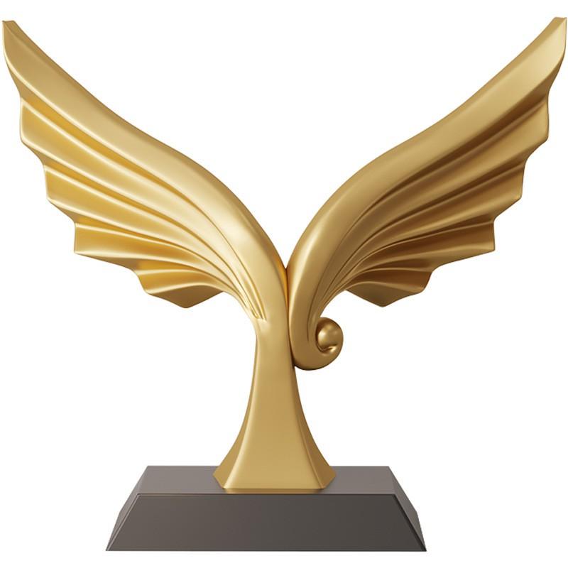 Resin Eagle Sculpture Decorative Figurine Living Room Office Entryway Modern Luxury Home Decor Gift