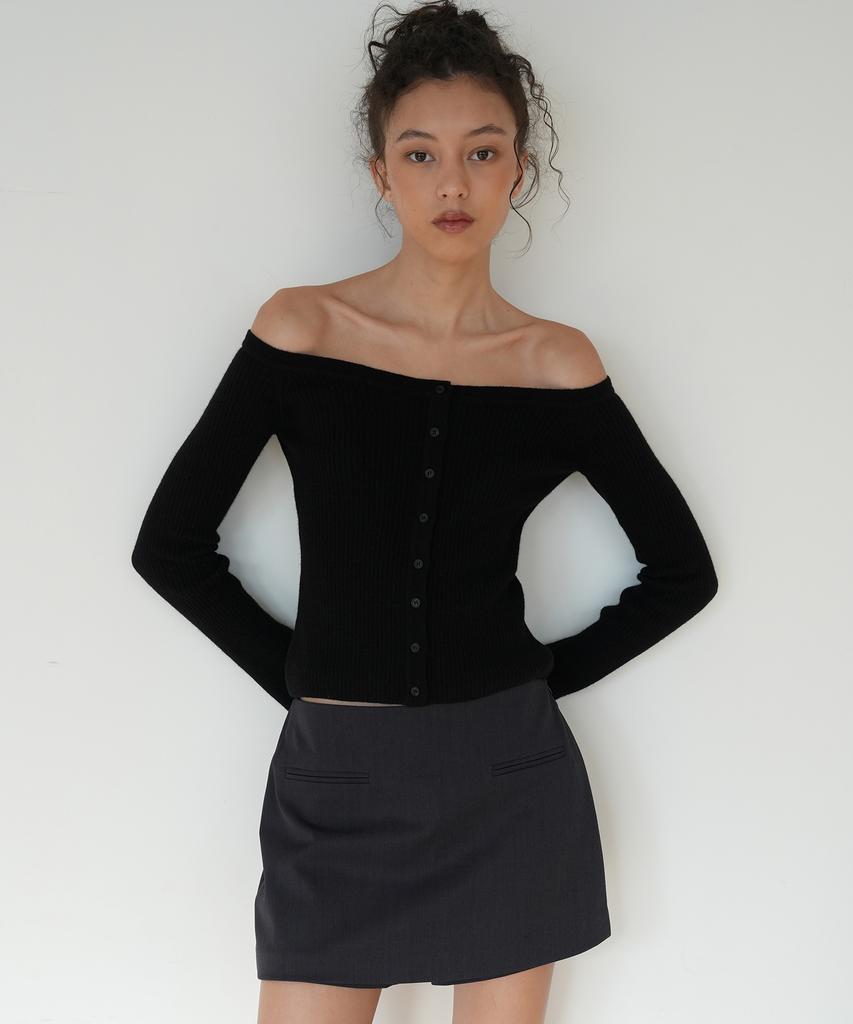 Jaejeudeu Off-Shoulder Wool Cardigan_Black