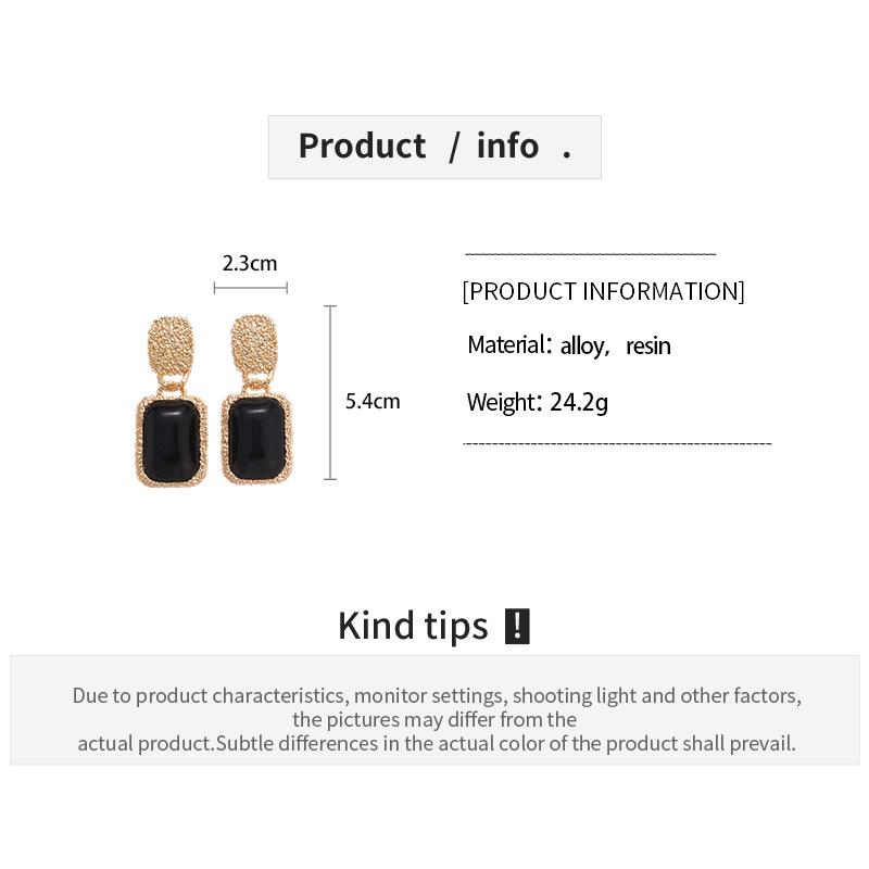 Vintage Black Resin Square Geometric Pendant Earrings for Women Fashion Metal Wrinkled Pattern Irregular Earrings Chic Jewelry
