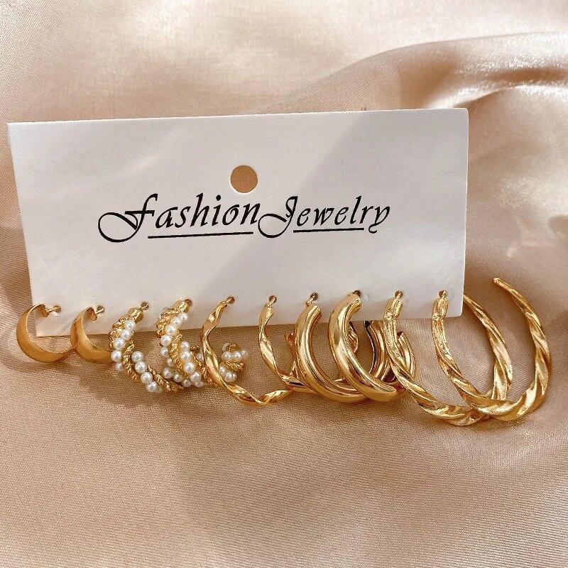 17KM Vintage Gold Color Hoop Earrings Set Pearl Metal Dangle Earrings for Women Crystal Twist Earrings Trendy Fashion Jewelry