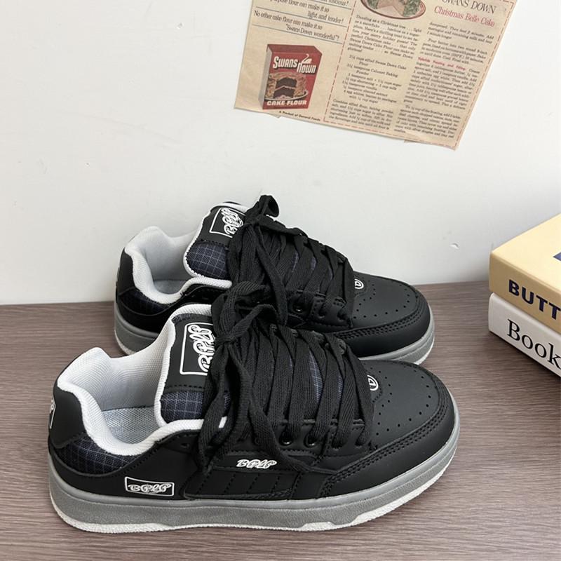 

2025 Guochao Spring Versatile Thick-Soled Sneakers - Hong Kong Trendy German Trainer Style Size 44 чорний