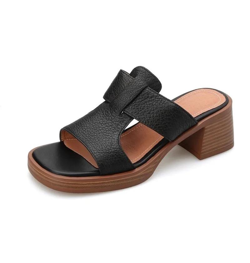 2025 Damen Sandalen Handgefertigt Vintage Eckige Zehen Damen Hausschuhe Schnallenschuh Neue Damen Sommer Strand Freizeit Pumps
