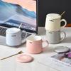 Einfarbiger schlichter Becher mit Deckel und Löffel Trinkbecher Büro Keramiktasse für Jungen Heimgebrauch