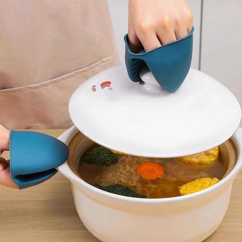 Podnośnik do gorących misek i talerzy kuchennych