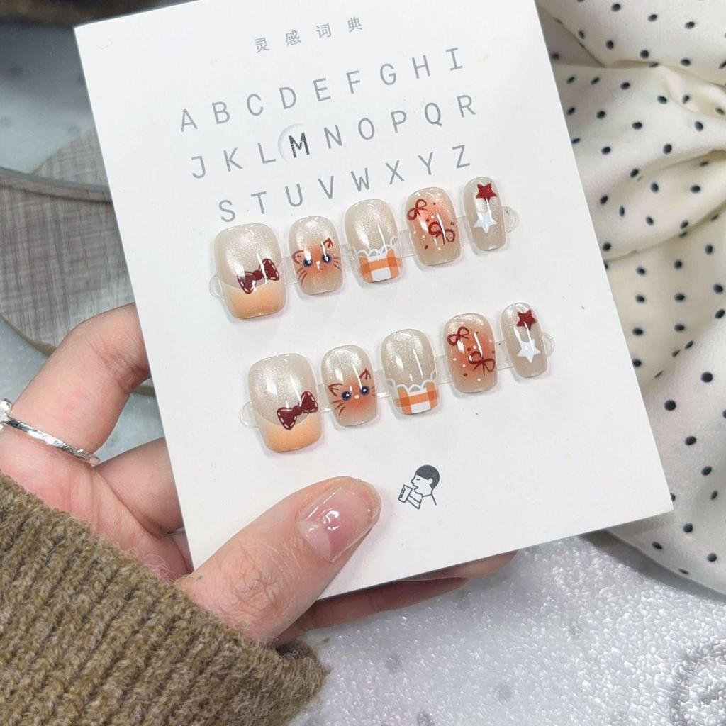 Cat Eye Polka Dot Detachable Nails with Bow Patches - Cute Handmade Nail Art for New Year