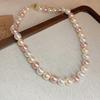 Fashion versatile color matching pearl necklace retro niche high-end sense collarbone chain personality light luxury design sense necklace women