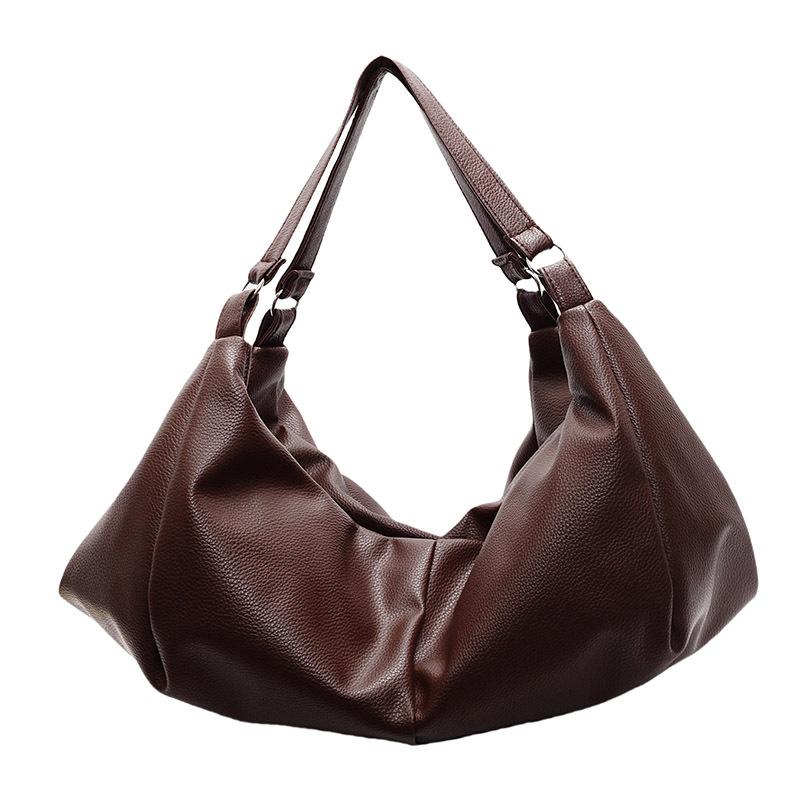 

2025 winter new Korean ins large-capacity retro pleated lazy wind casual solid color commuter single shoulder dumplings