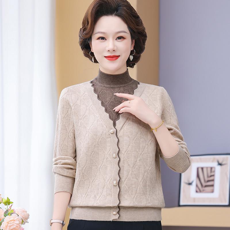 Autumn Fashion: Stylish Knit Two-Piece for Middle-Aged and Elderly Women