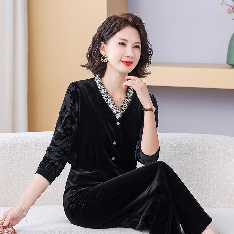 Mother's Velvet Long-Sleeve Top - 2026 Fashion for Middle-Aged & Elderly Women
