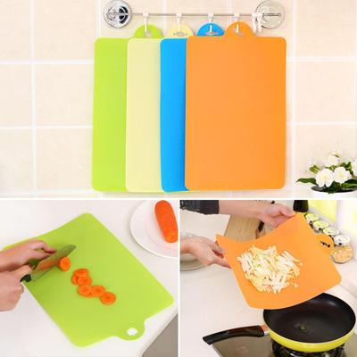 Coltelli da cucina e accessori – Taglieri