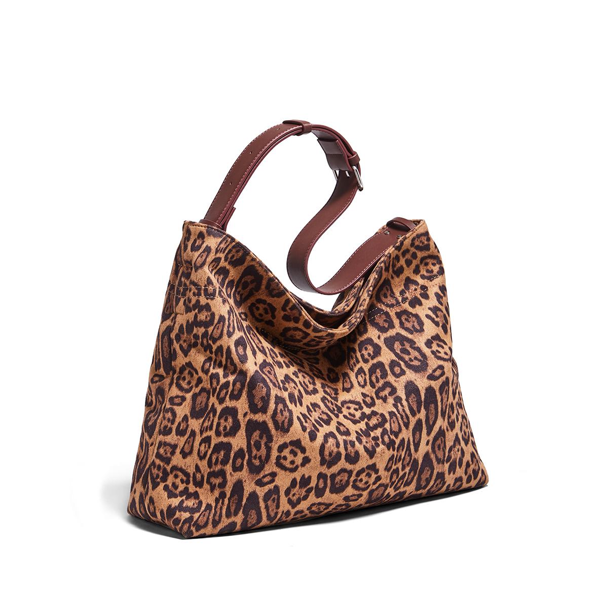 

FOXER Women Large Capacity Shoulder Bag Oversize Handbag Lady Leopard Print Fashion Tote Bag
