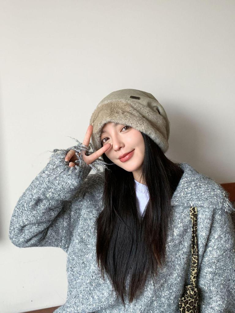 Women's Winter Plush Ear Protection Hat - Korean Style with Loose Fit for Big Head, Cold Protection & Slimming Effect