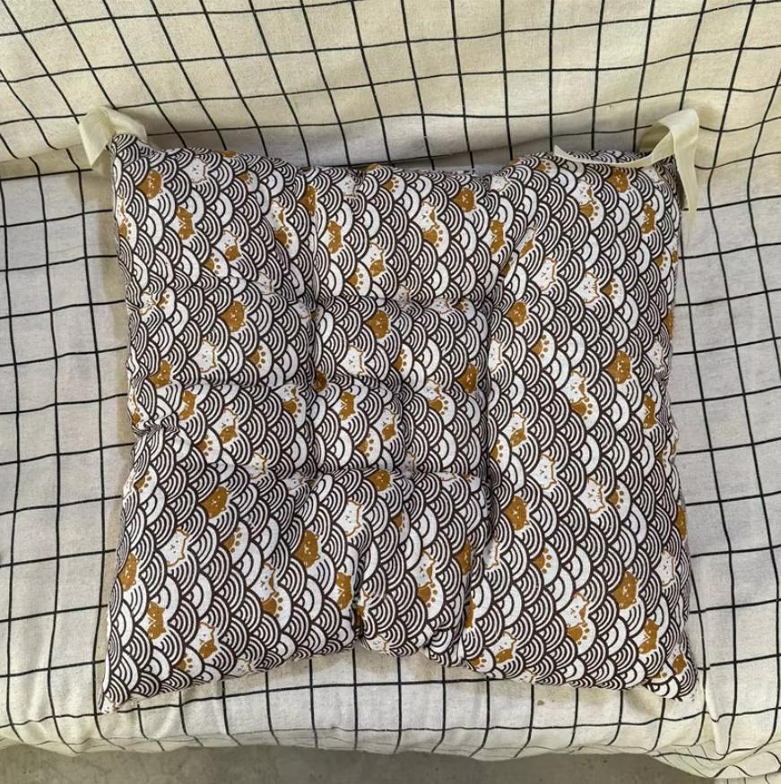 Warm Tone Simple Striped Print Chair Cushion Household Office Sedentary Thicken Soft Seat Pad Home Decor Non-slip Chair Mat
