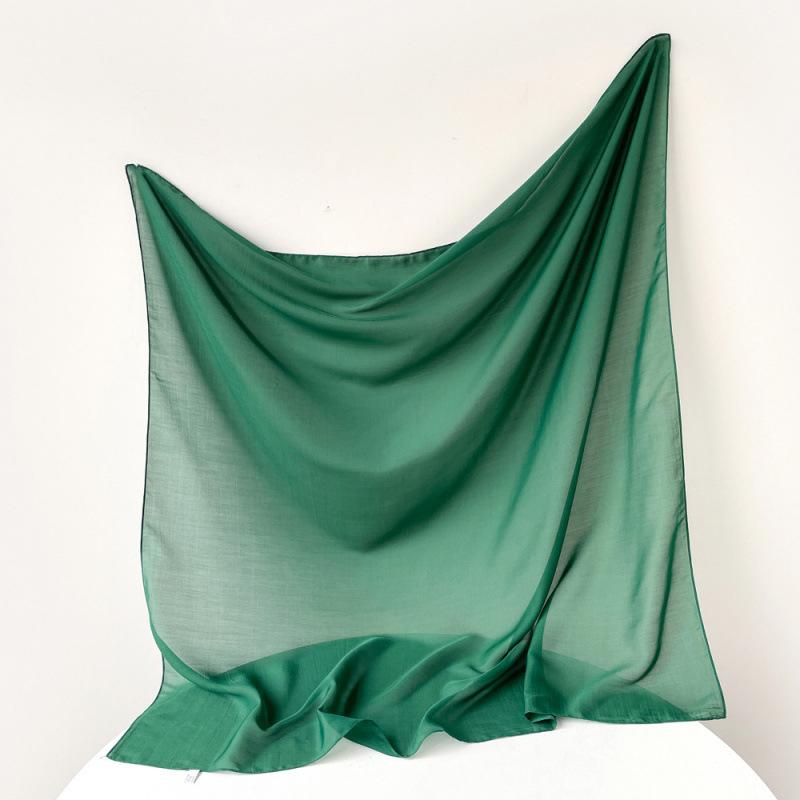 Ensfarvet skjerf Tyrkia Gaskludskjerf Stort firkantet skjerf Vår Nytt Silkeskjerf Europeisk og Amerikansk Hodeskjerf Skjerf