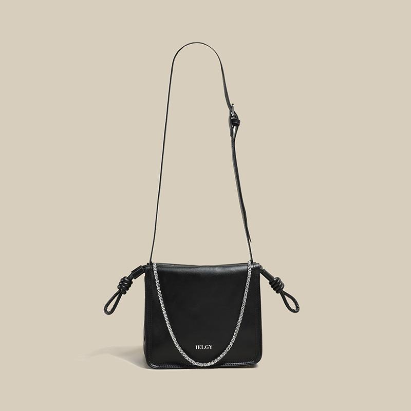 IELGY Черная женская сумка через плечо со складками и цепочкой бежевый — фото 11