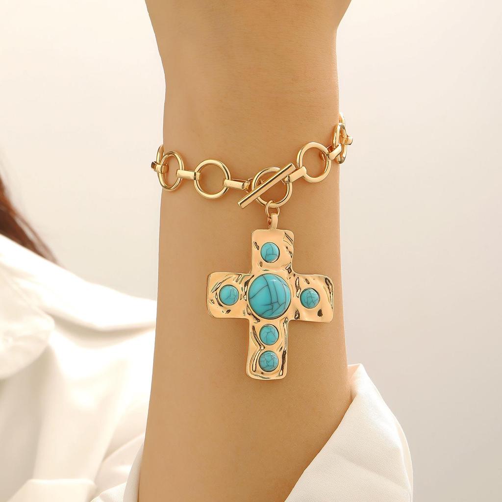 European & American Turquoise Rhinestone Jewelry Set: Necklace, Earrings, Bracelet Pendant for Women