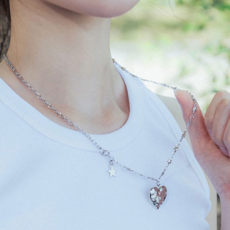 HIGHSCHOOLDISCO Glitterhjärta Kedjehalsband