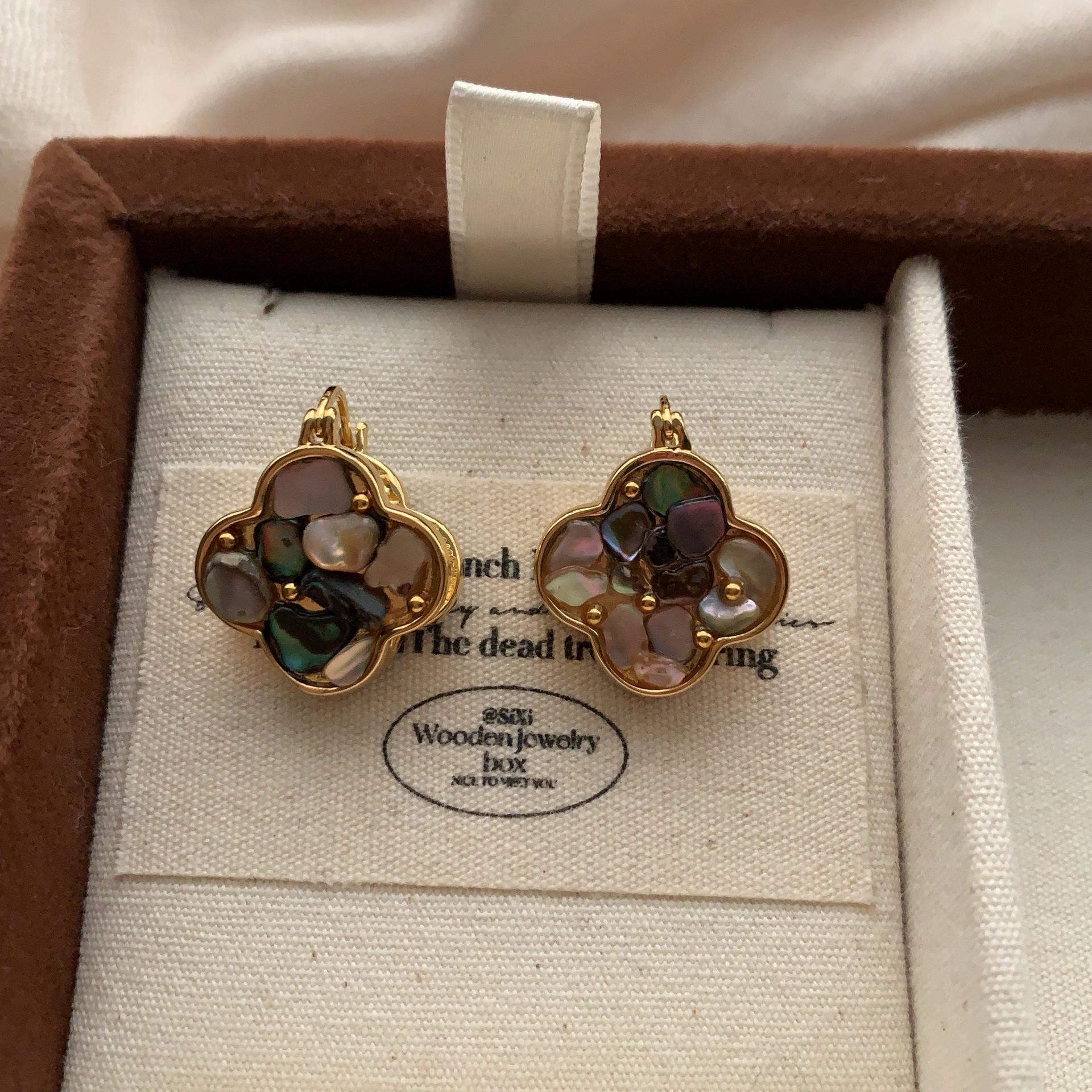 Серьги-пусеты с инкрустацией натуральным перламутром, Звезда Любви Ретро Элегантность Легкая Роскошь Изысканные Романтичные Нишевые Серьги