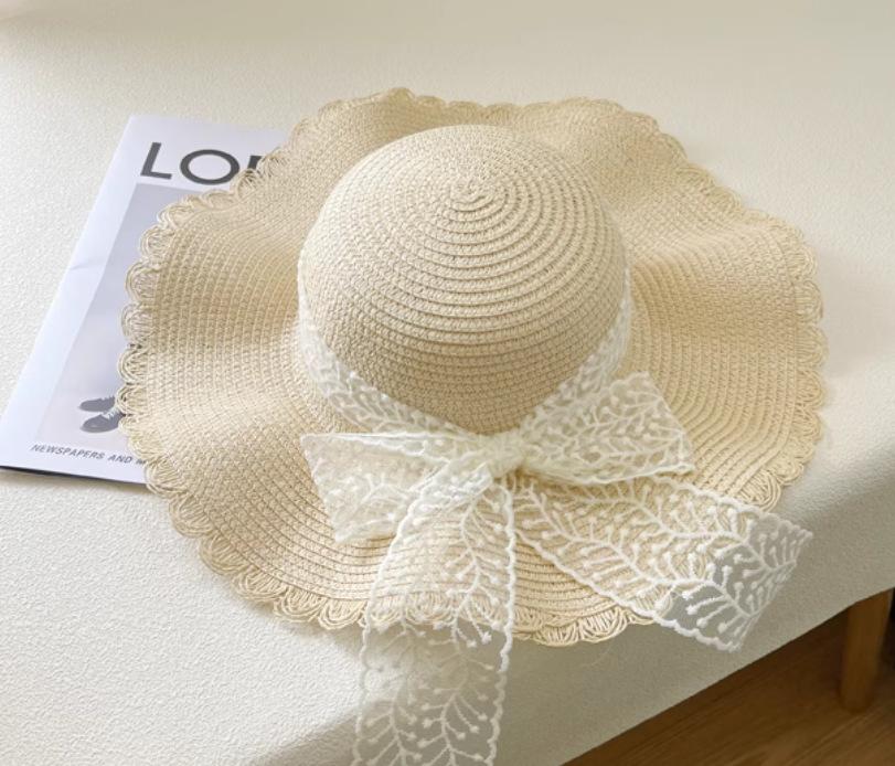Lace Straw Sun Hat Women's Summer Seaside Vacation Wind Big Eaves Sunshade Sun Protection Beach Wavy Straw Hat Children