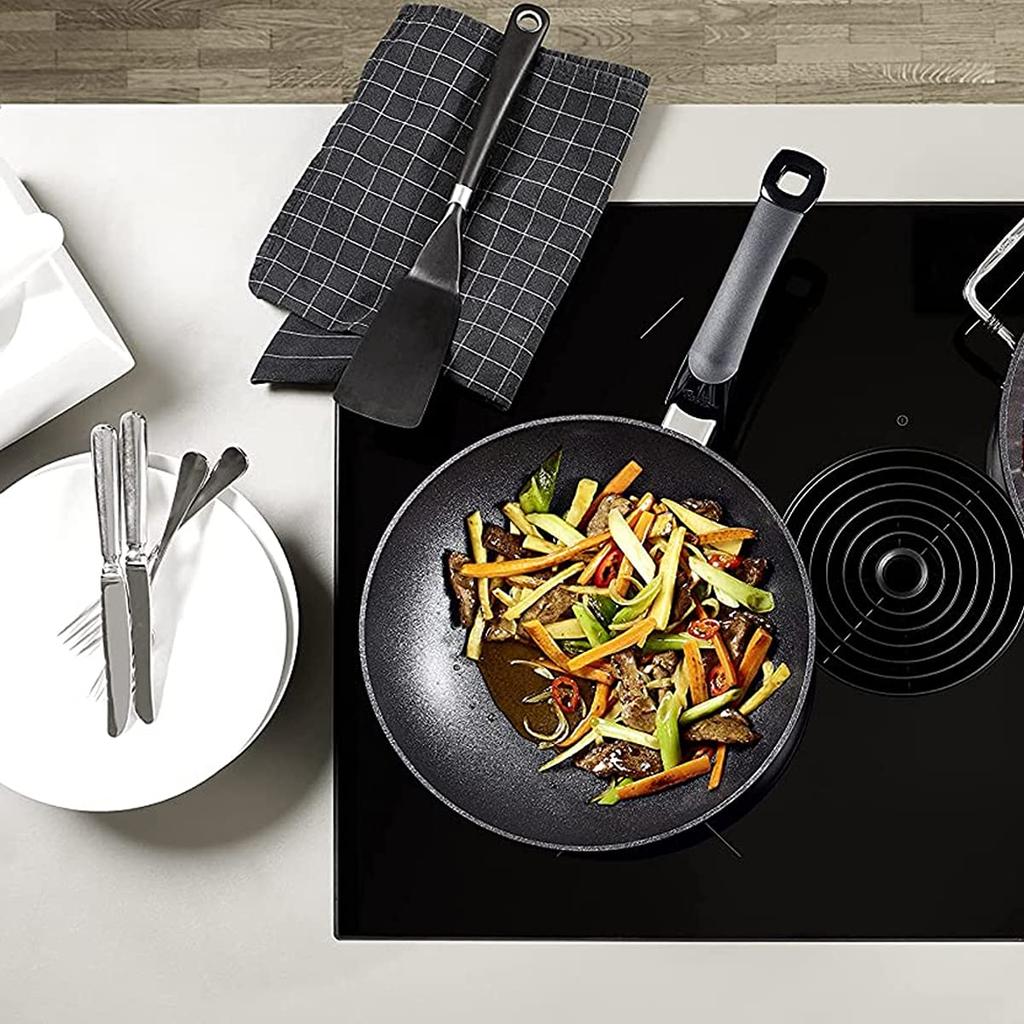 Fissler 26cm Adamant Wok, Gas/Induction Compatible, Non-Stick, PFOA/PFOS Free, Made In Germany [Official Japanese Product] Item No. 100-800-26-100