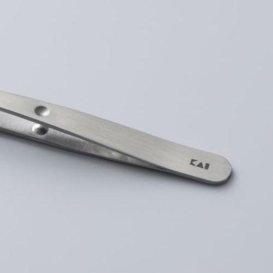 KAI Mini Maru Tweezers Size Firm Grip Cap Portable KQ2203