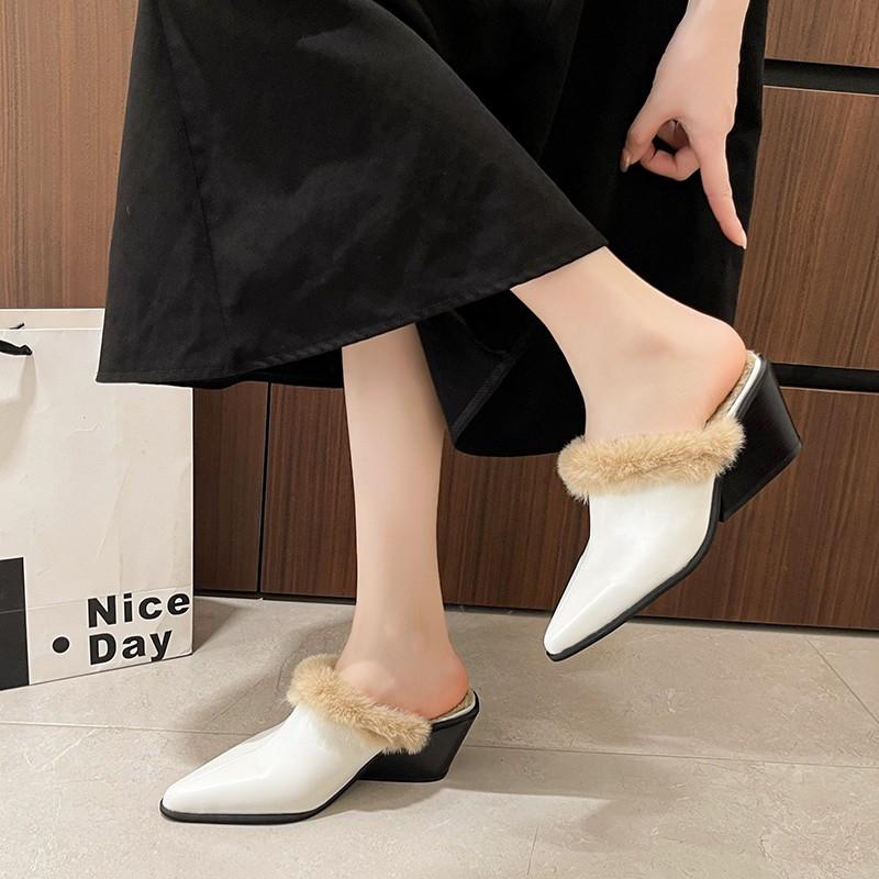 

French Pointed Toe Fur Slippers for Women 2026 Winter New High-end Velvet Wrapped Cotton Slippers 35