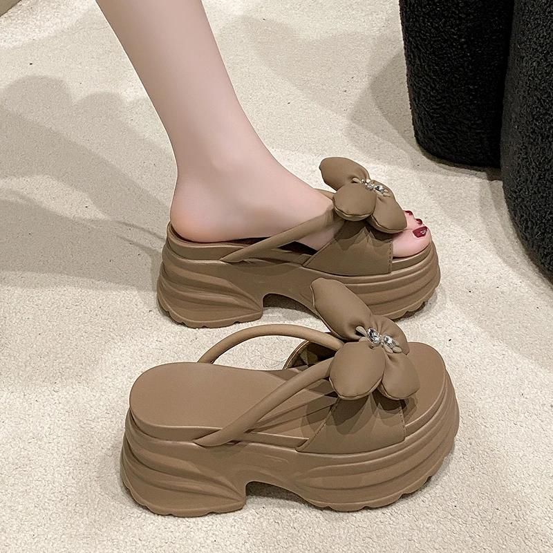 Fashion 8.5CM New Summer Leather Slippers Women's Outside Chunky Sandals 2025 Fashion Wedges Platform Shoes Woman Flats Beach Flip Flops