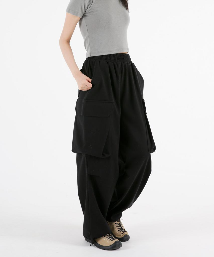 UMM Big Pocket Cargo Wide Drawstring Jogger Training Pants 2 Colors