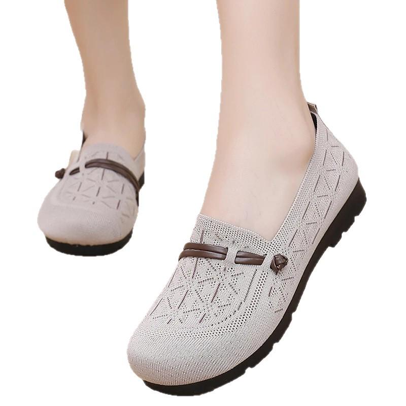 Spring/Summer 2025 Lightweight Slip-On Flyknit Flat Shoes for Middle-Aged & Elderly Women