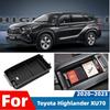 Para Toyota Highlander XU70 2020~2026 Coche Híbrido Consola Central Bandeja Organizadora de Plástico ABS Caja de Almacenamiento Oculta bajo el Reposabrazos Accesorios