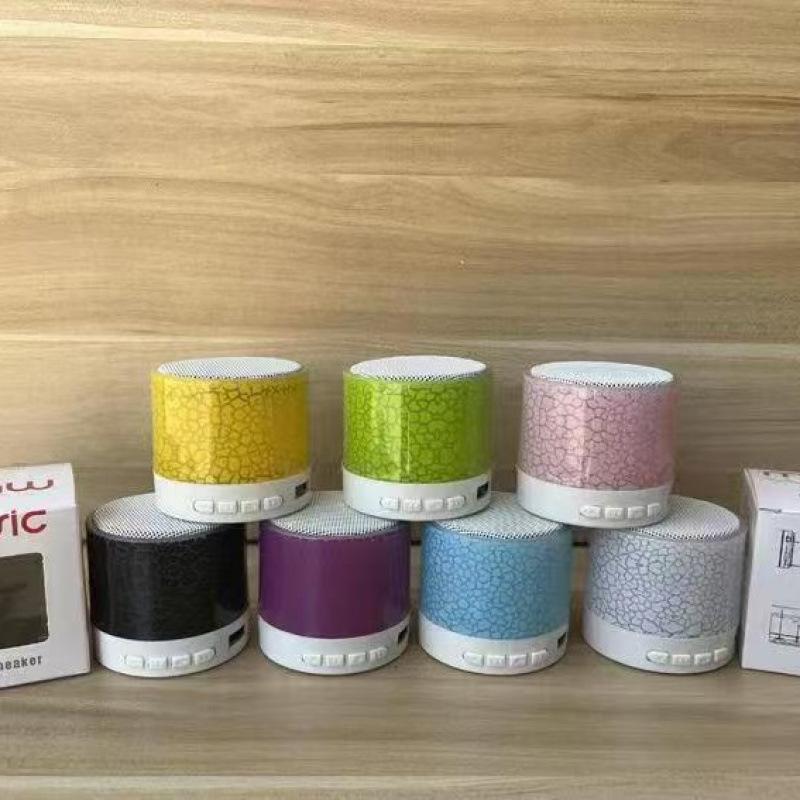 

New Mini Cracked Bluetooth Speaker with LED Lights, Portable Wireless Bass Speaker & Mood Night Light for Bedroom, Party & Outdoor Use жовтий