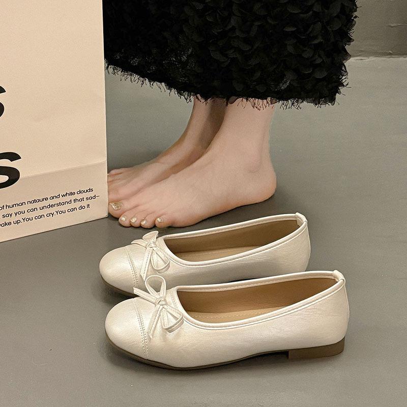Temperament flat-soled evening shoes French small red single shoes women's shoes 2025 spring and autumn soft-soled silver ballet shoes